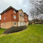 Spacious 3 Bedroom Duplex Apartment On Cardiff Bay - Free Parking & Wifi By Ekliving Luxe Short Lets & Serviced Accommodation