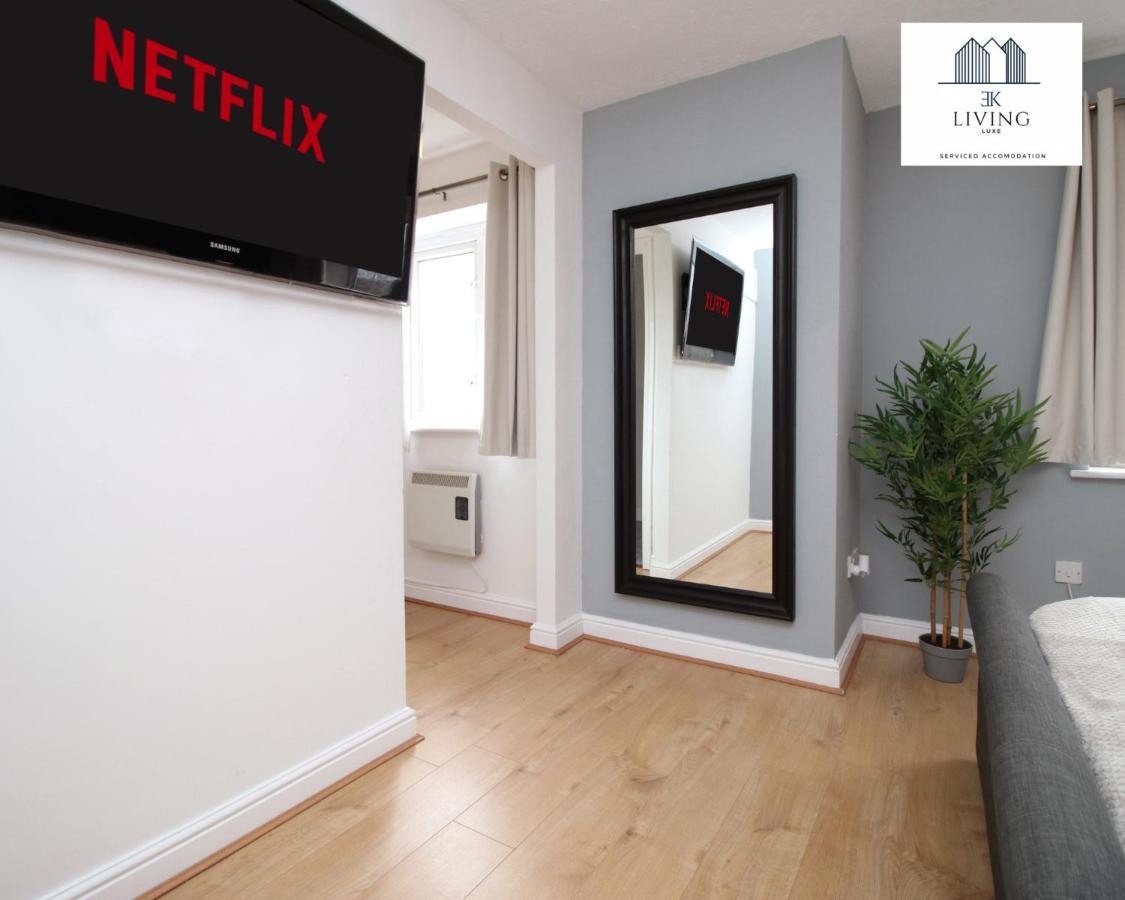 Ekliving Luxe: Bay View Duplex With Free Parking & Wi-fi Apartment Cardiff